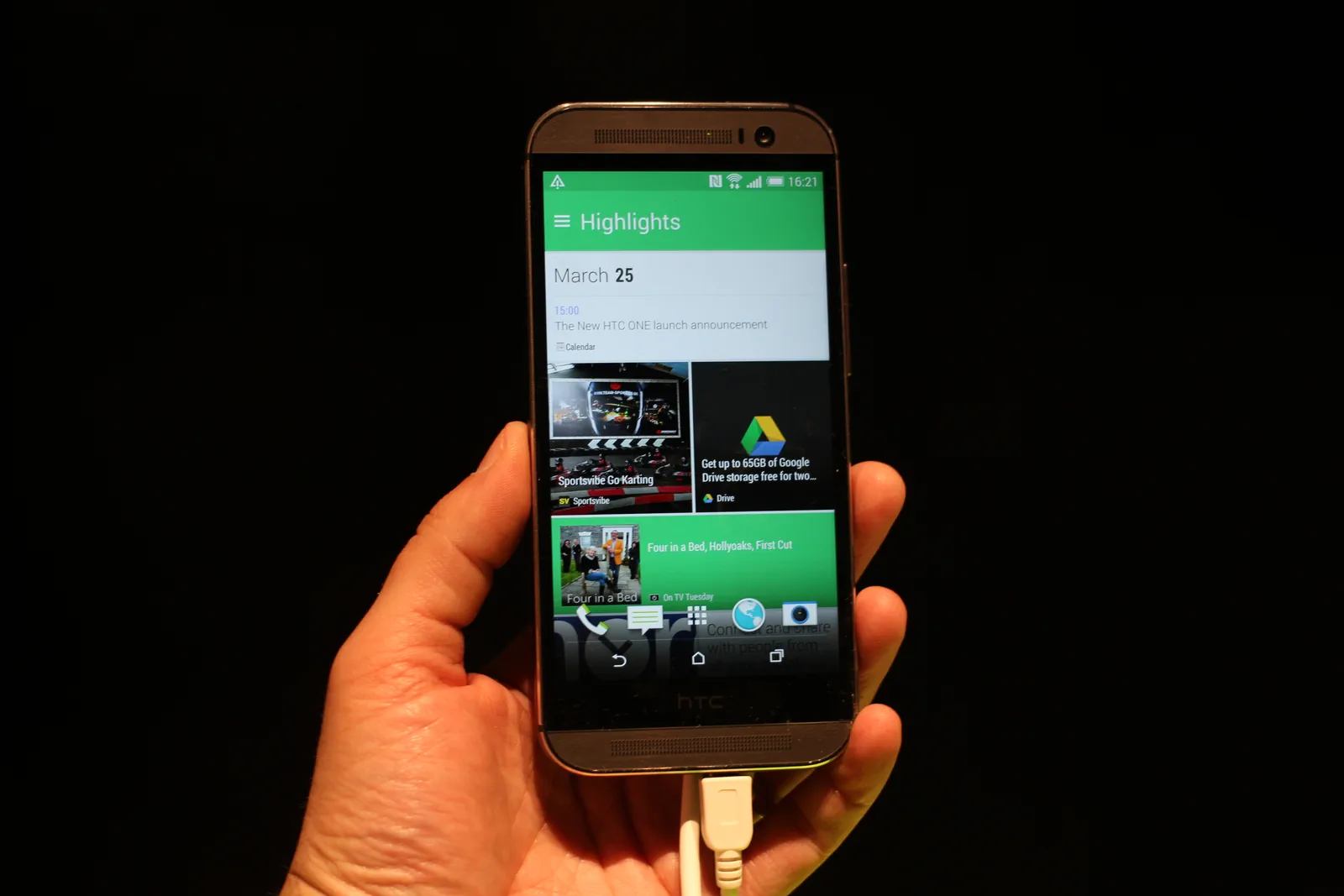 HTC One (M8)