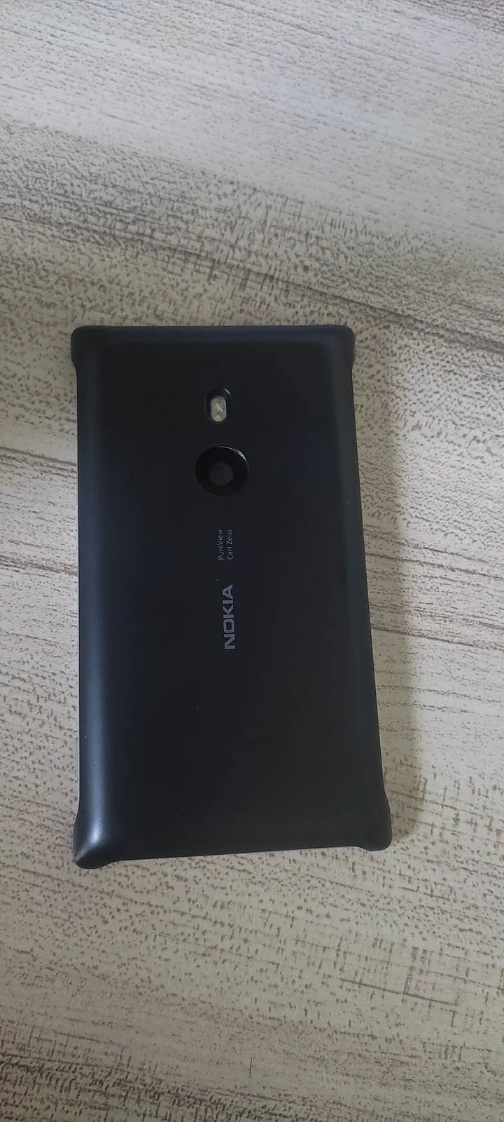 黑色 Nokia Lumia 920 背面与相机模组