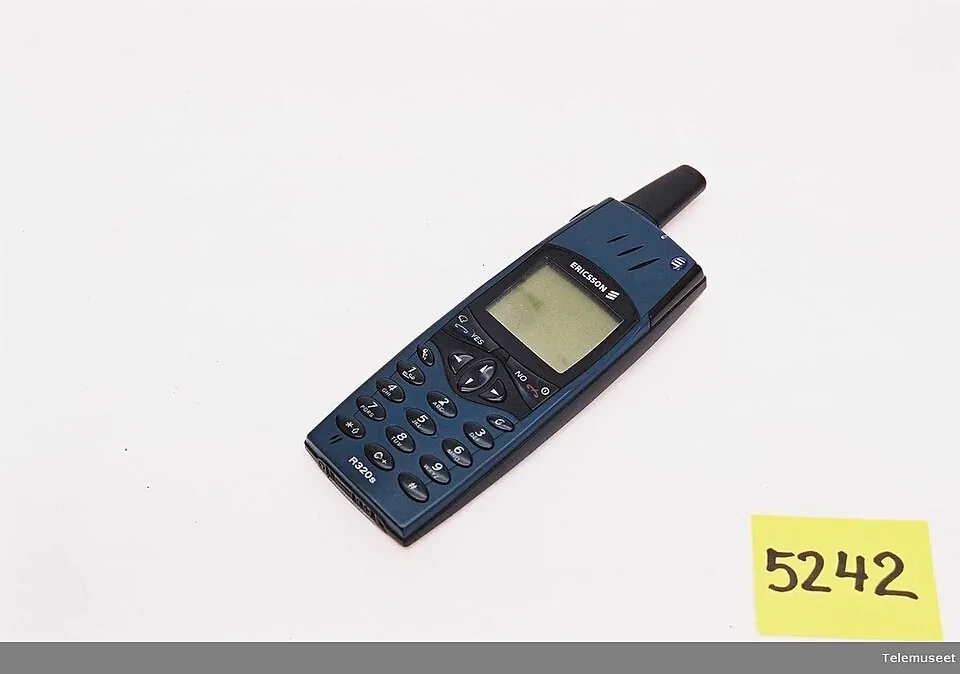 Ericsson R320s
