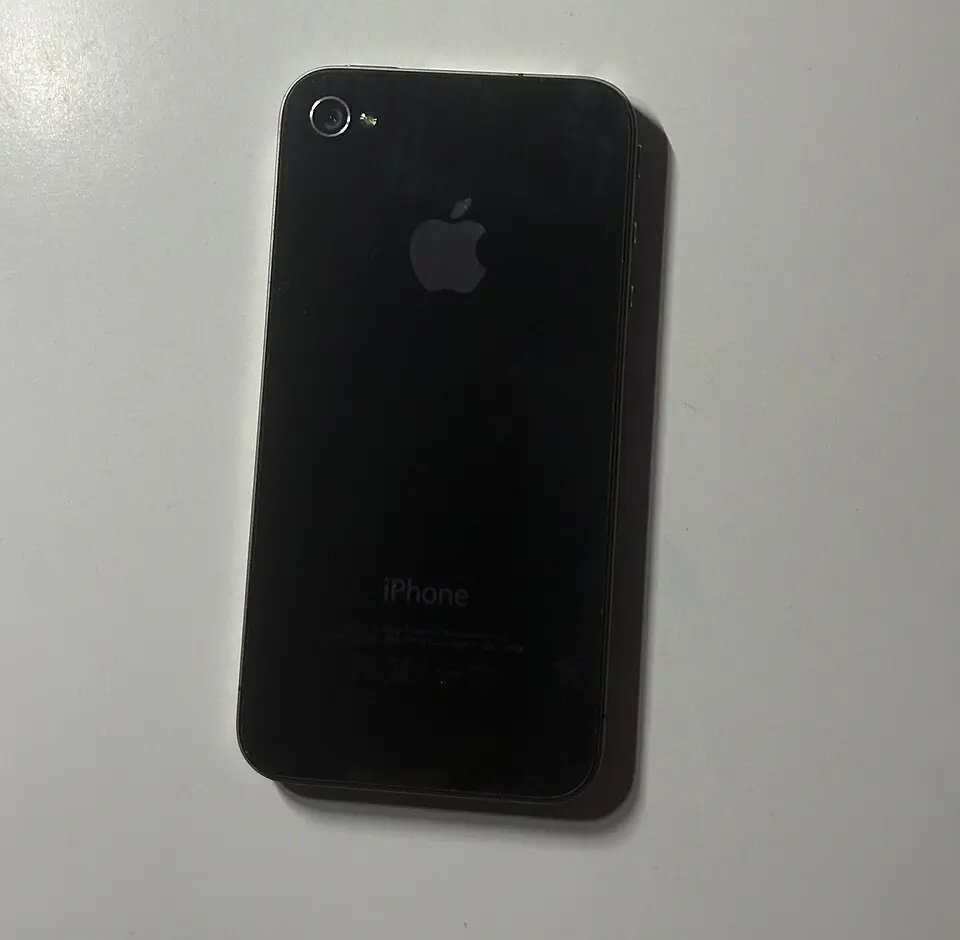 Apple iPhone 4