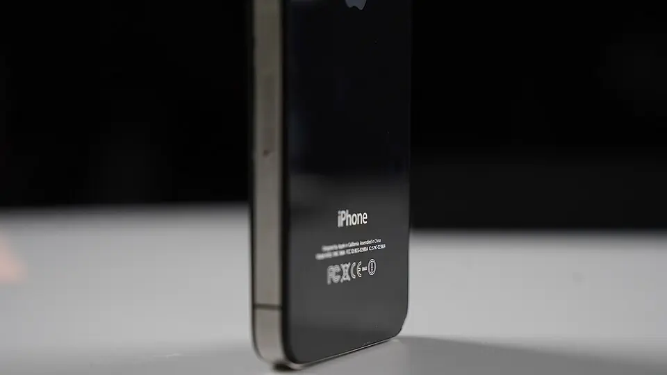 Apple iPhone 4S
