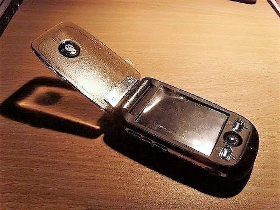 Motorola A1200（明）