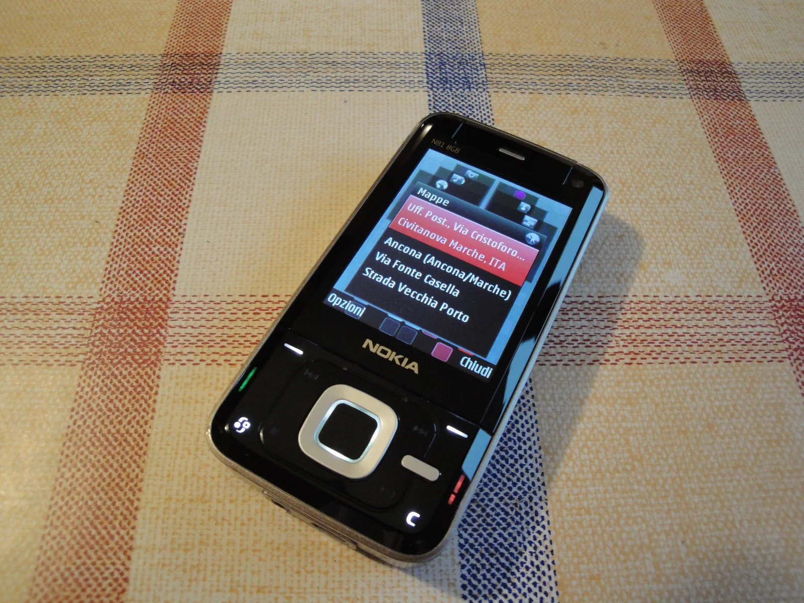 Nokia N81 8GB