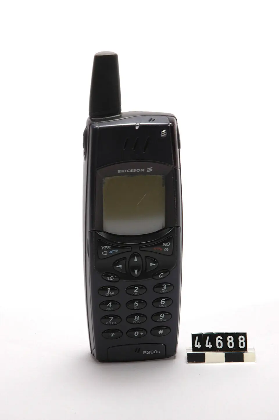 黑色 Ericsson R380s 馆藏实物与原馆藏编号